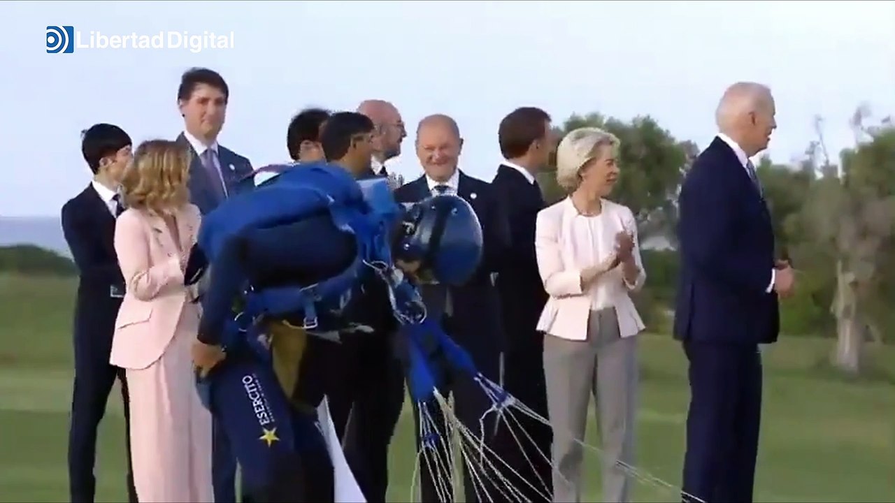 El delicado gesto de Meloni con un desorientado Biden en el G7