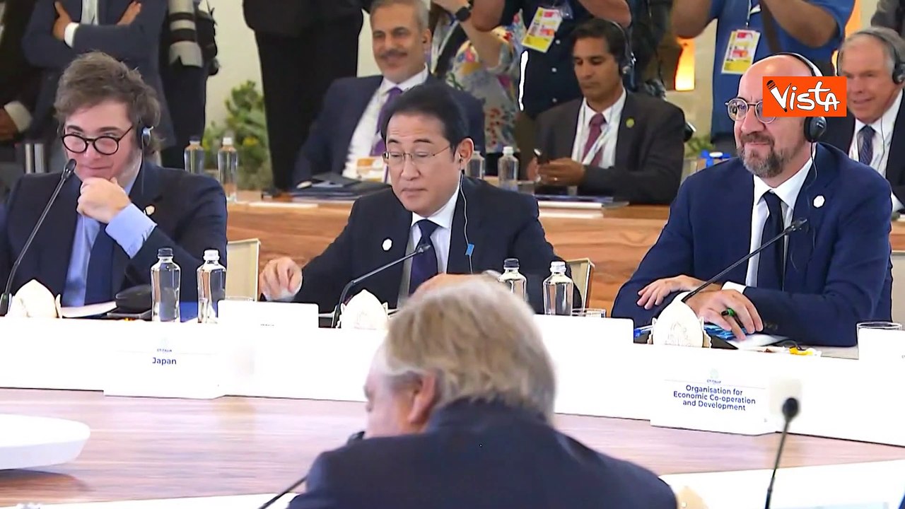 Papa Francesco al G7: Leggo versione breve del discorso. L'IA ? strumento affascinante e tremendo