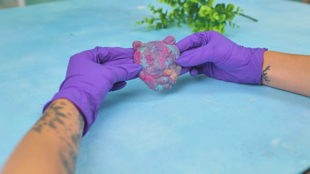 Transform Old Items into Practical and Creative Uses ♻️