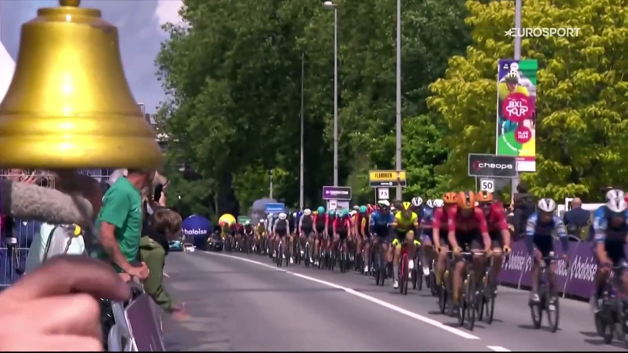 Fin du mano a mano : le dernier sprint pour Merlier face à Philipsen