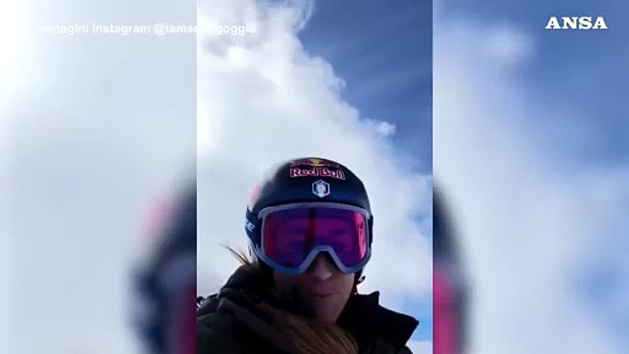 Sofia Goggia torna sugli sci e scrive: "Prime curve, calma e prudenza"