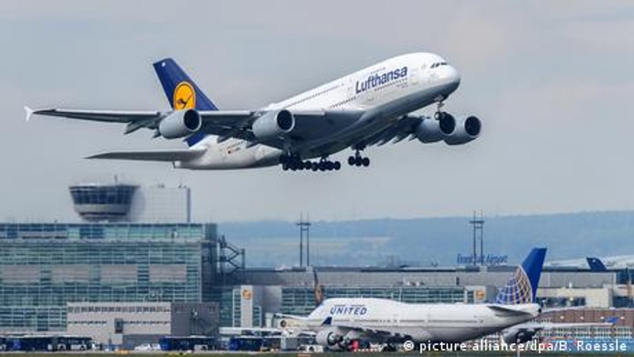 How do planes take off and remain airborne?