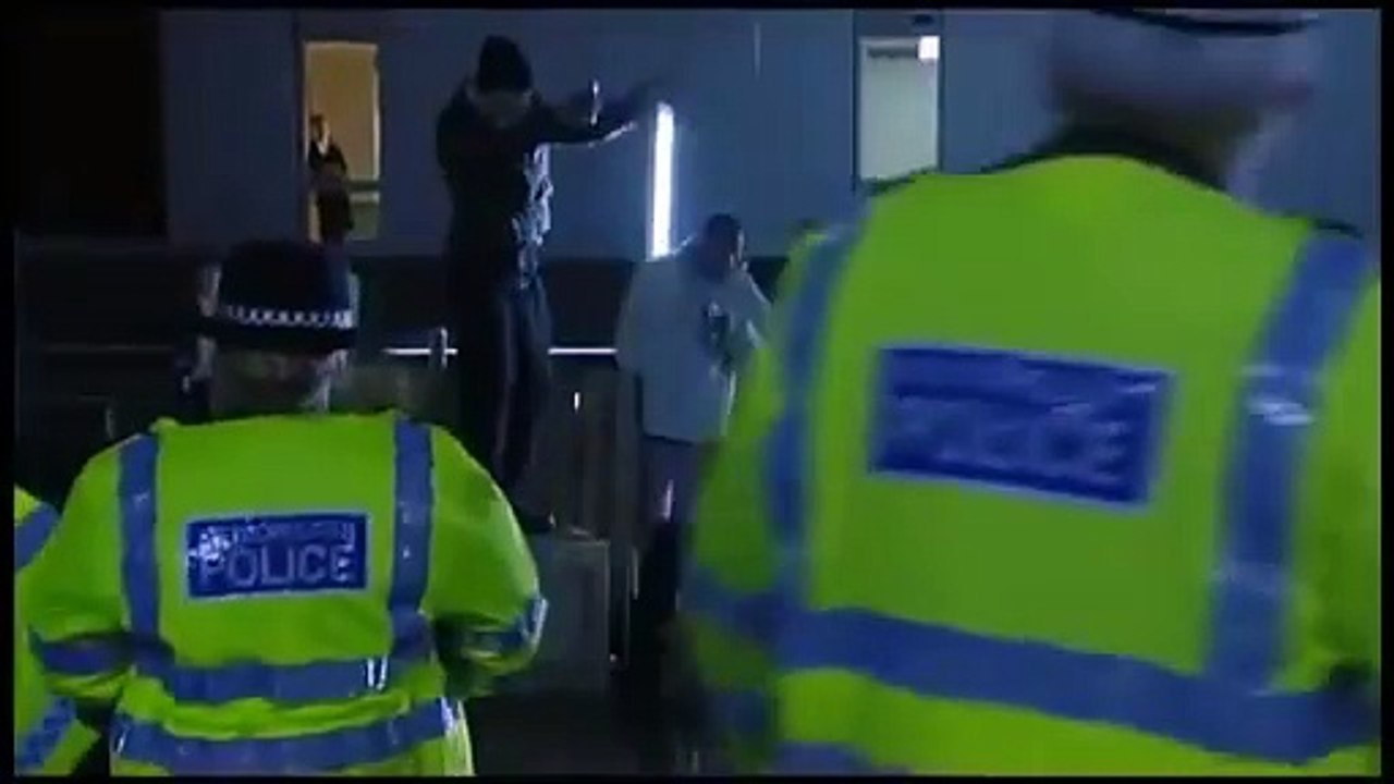 The Bill S25E28 Old Habits