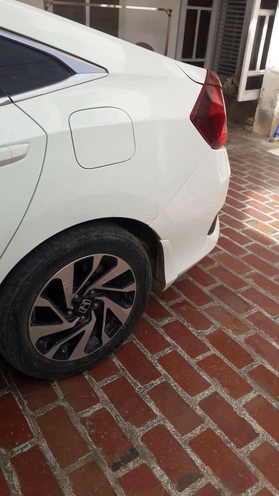 Honda Civic Oriel 1.8 i-VTEC CVT