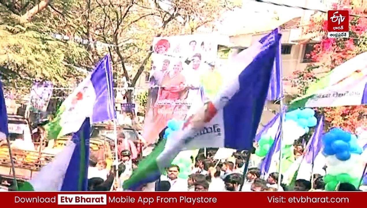 గ్రూప్‌-2 మెయిన్స్ వాయిదా వేయాలంటూ విజ్ఞప్తులు