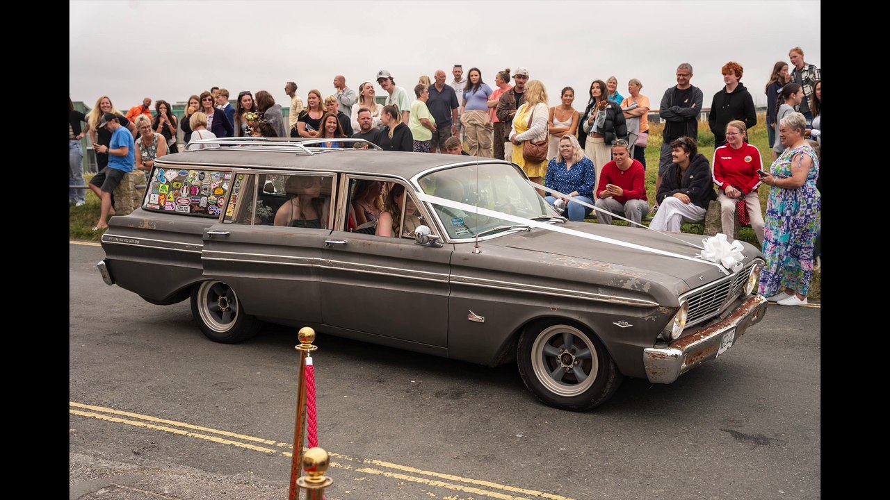 Tretherras Year 11 Prom 2024