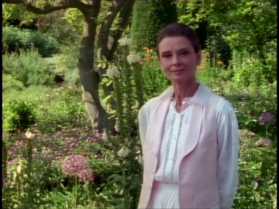 02 Formal Gardens (Audrey Hepburn)