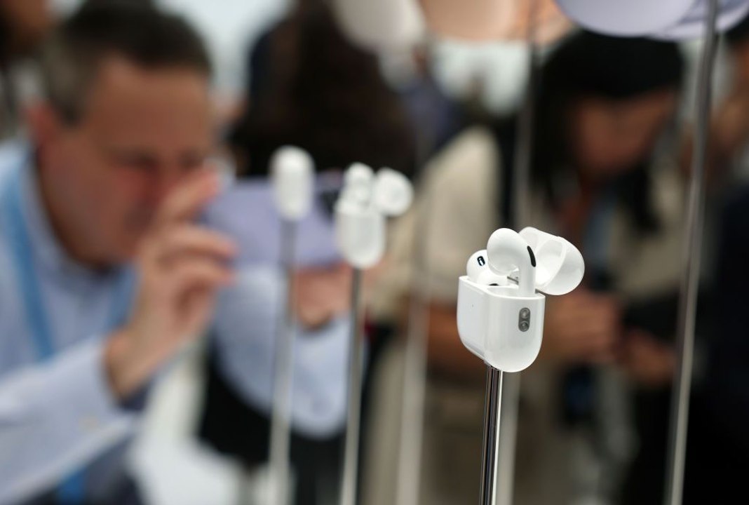 2nd Generation Apple Airpods Gets FDA Authorization