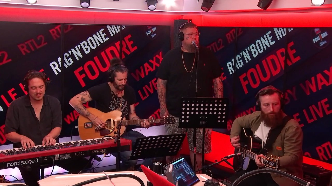 Rag'n'Bone Man et Waxx interprètent "For What It's Worth" en live dans Foudre