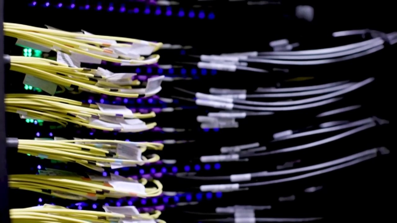 Amazon wins contract to store 'top-secret' Australian military intelligence in data cloud