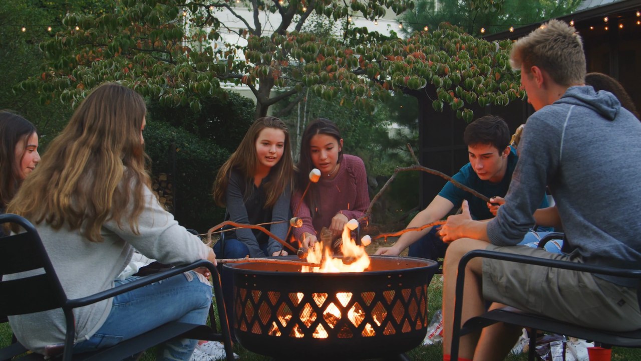 UK Youth: How does the lack of youth groups in the UK affect young people?