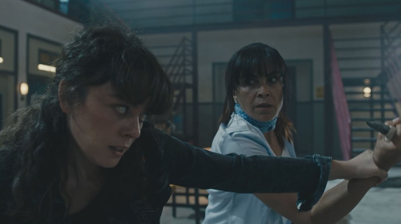 الفناء - الحلقة 31 - مدبلج بالعربية  | Avlu