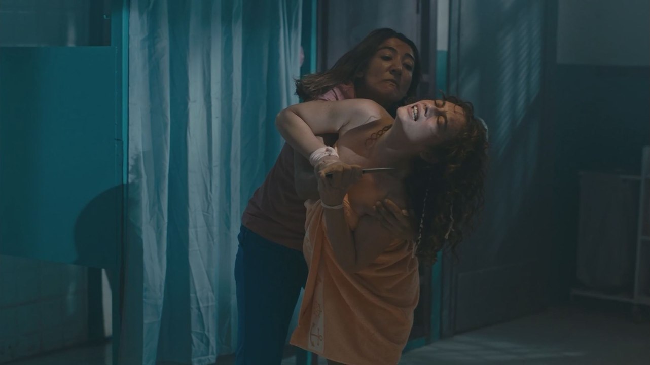 الفناء - الحلقة 43 - مدبلج بالعربية  | Avlu