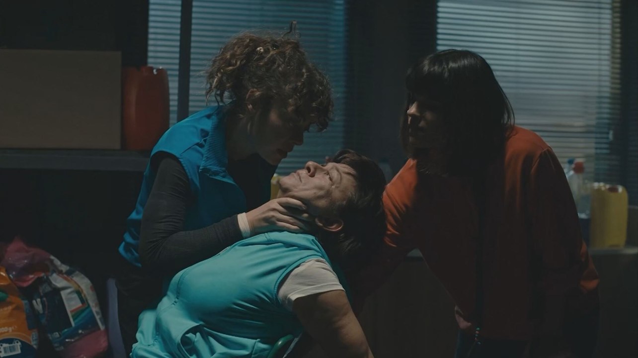 الفناء - الحلقة 48 - مدبلج بالعربية  | Avlu