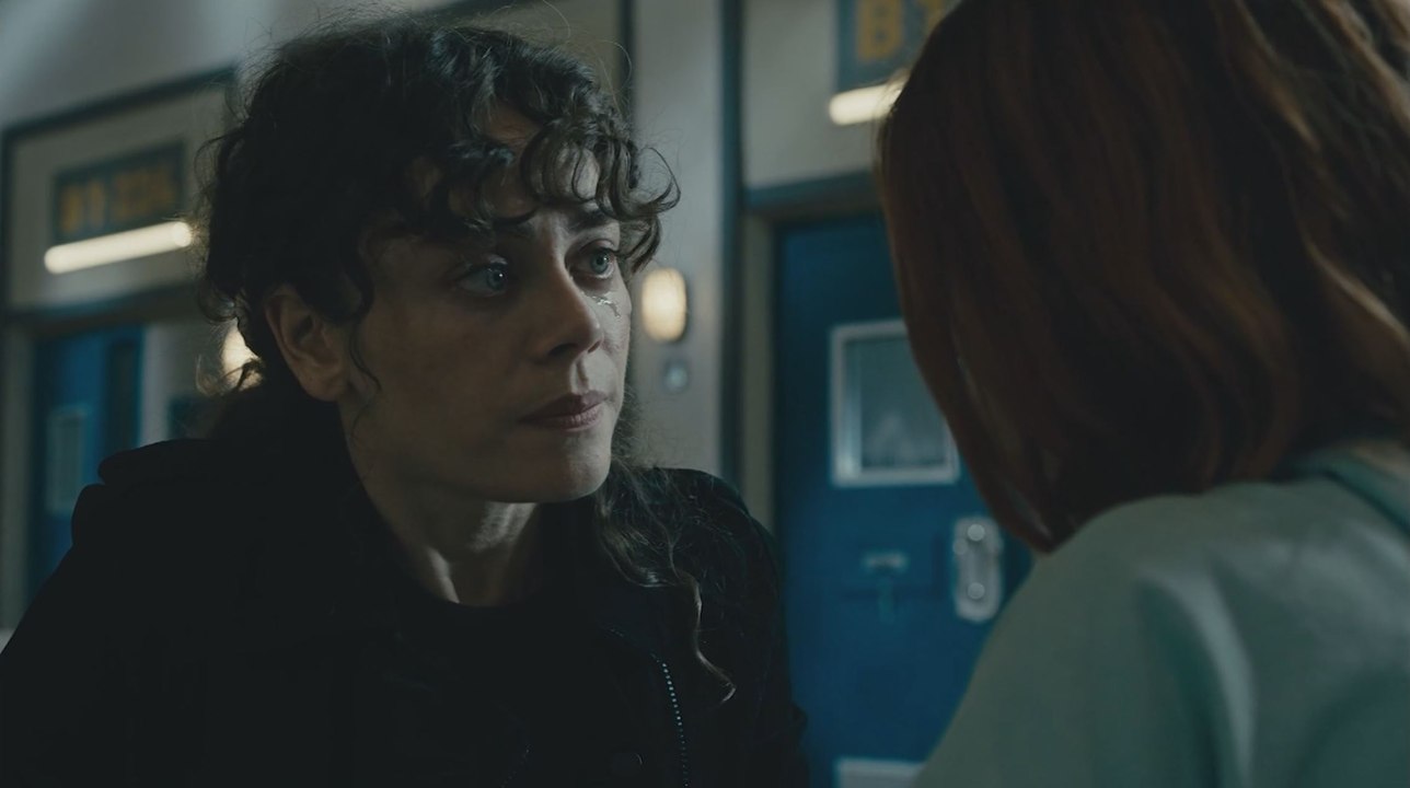 الفناء - الحلقة 44 - مدبلج بالعربية  | Avlu