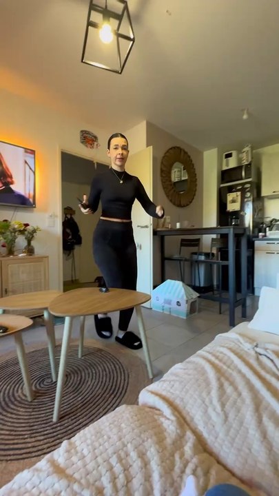 Elle veut aller ou ? 