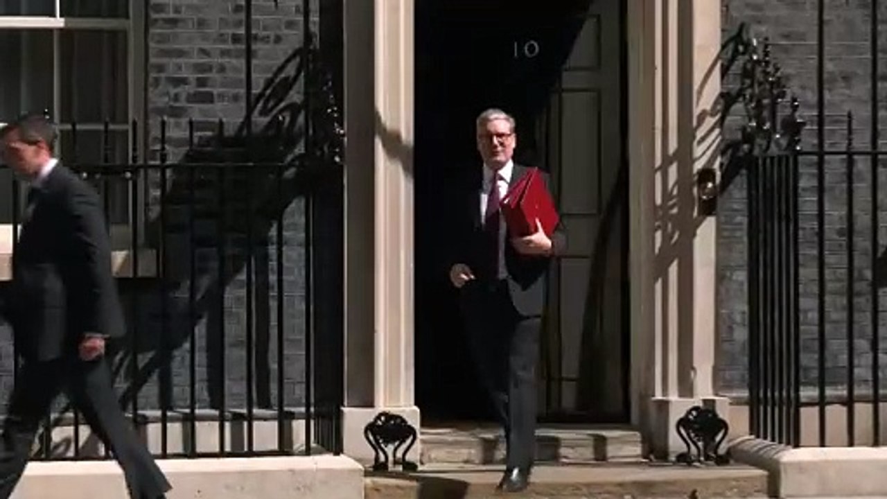 PM leaves Downing Street