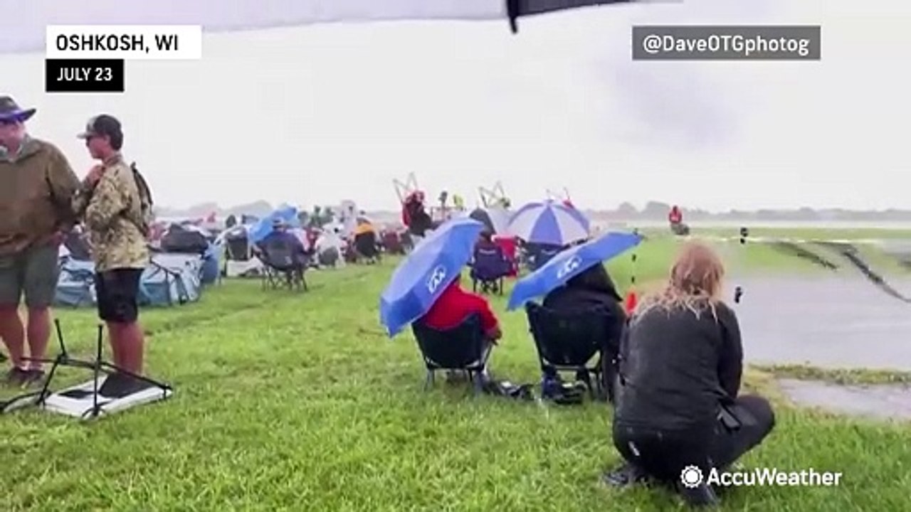 Gusty storms blow through the Midwest
