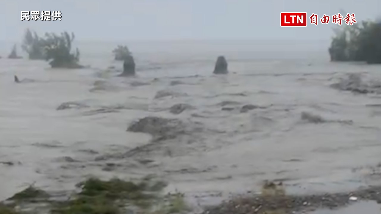 濁水溪暴漲溢堤！彰化大城鄉通知6村4423人急避難（民眾提供）