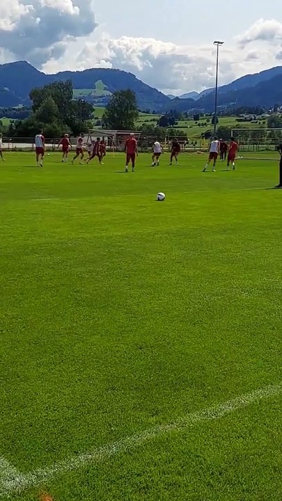 Yunus Akgün, Maradona gibi gol attı!