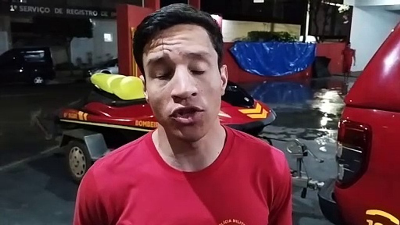 Bombeiros explicam como foi o trabalho de localização de jovem que se afogou no Rio Ivaí
