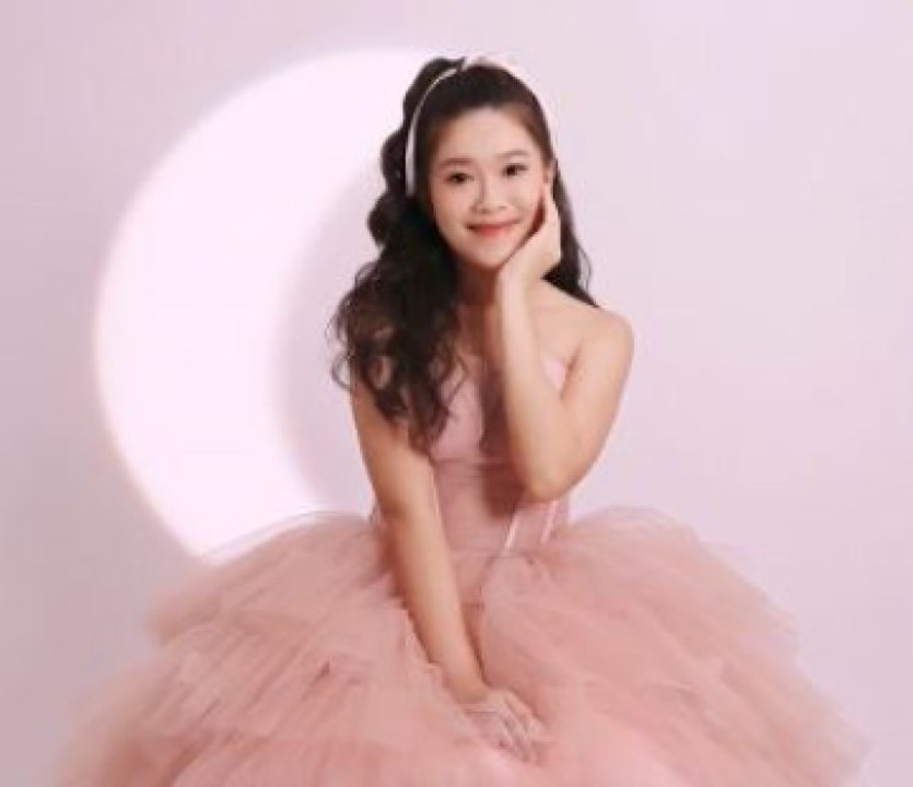 Ready to jump on the AI selfie studio bandwagon?