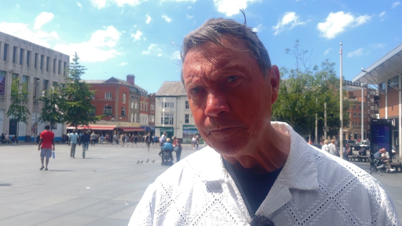 What are the pros and cons of screentime for kids?