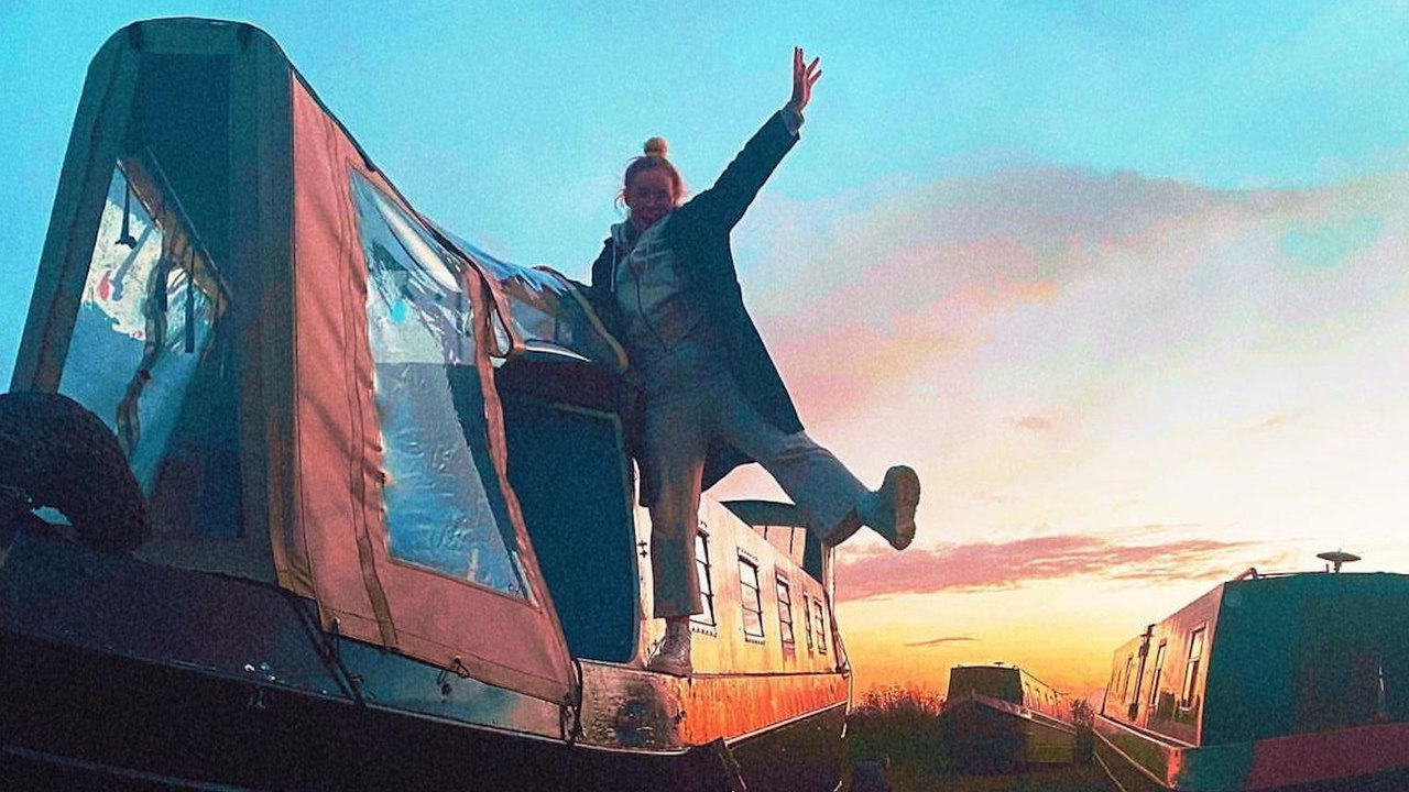 Couple bought a mouldy narrowboat on Facebook Marketplace saving them £10k on rent