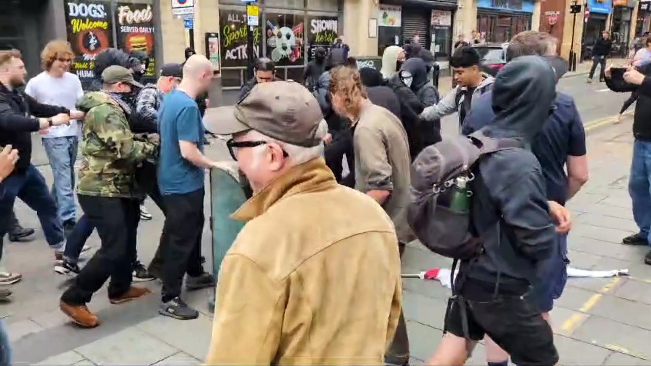 Man arrested and another hurt at Sheffield anti-fascist demonstration in Barker's Pool