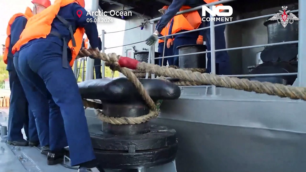 Arctic group of Northern Fleet sets out on a voyage across the Arctic