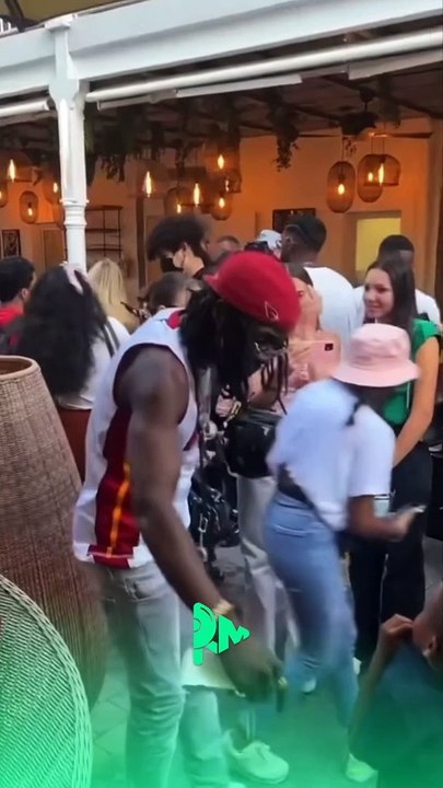 Gazo toujours proche de ses fans