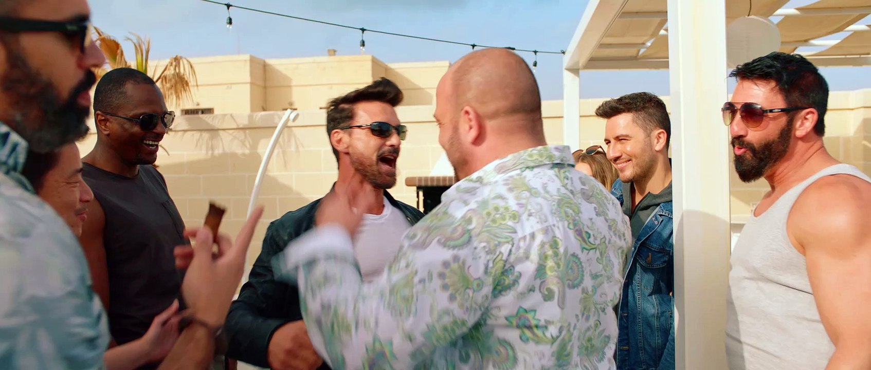 Hounds of War Trailer - Frank Grillo, Rhona Mitra, Robert Patrick