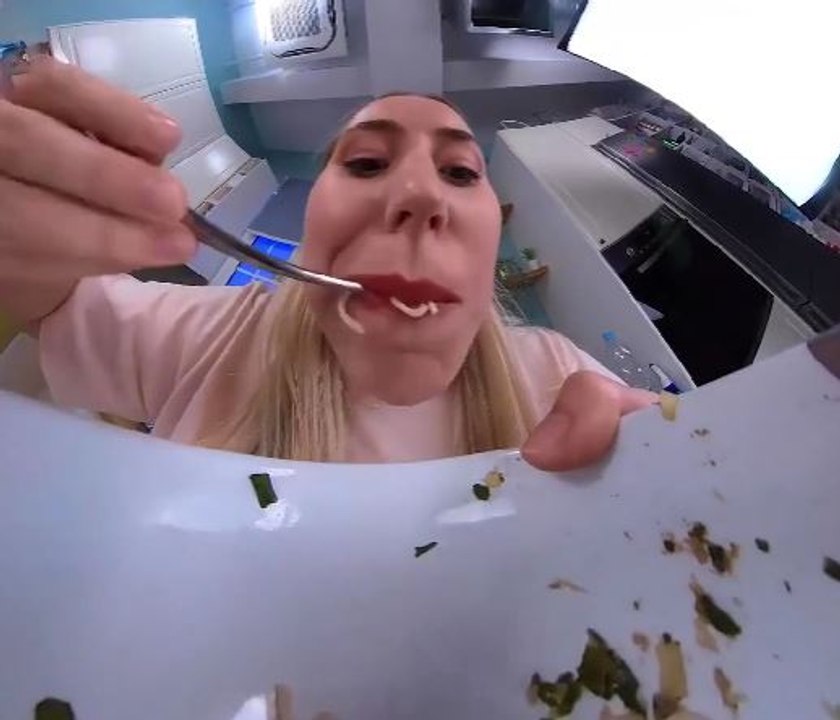 What actually happens inside the dishwasher!