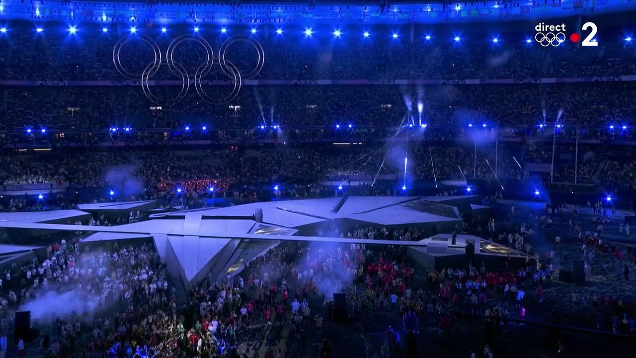 Yseult Captivates Audience with Stunning 'My Way' Performance at the Olympics 🎤