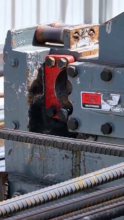 rebar cutting machine