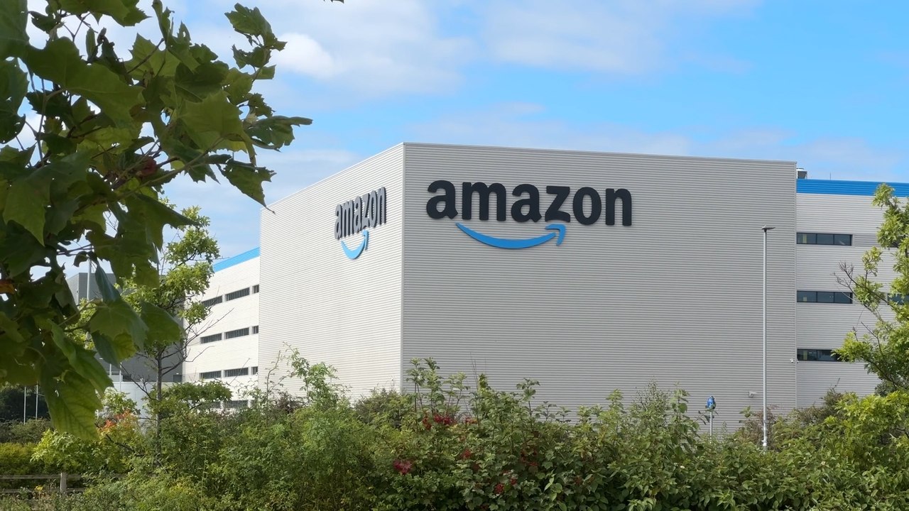Amazon Leeds fulfilment centre to create 2,000 jobs