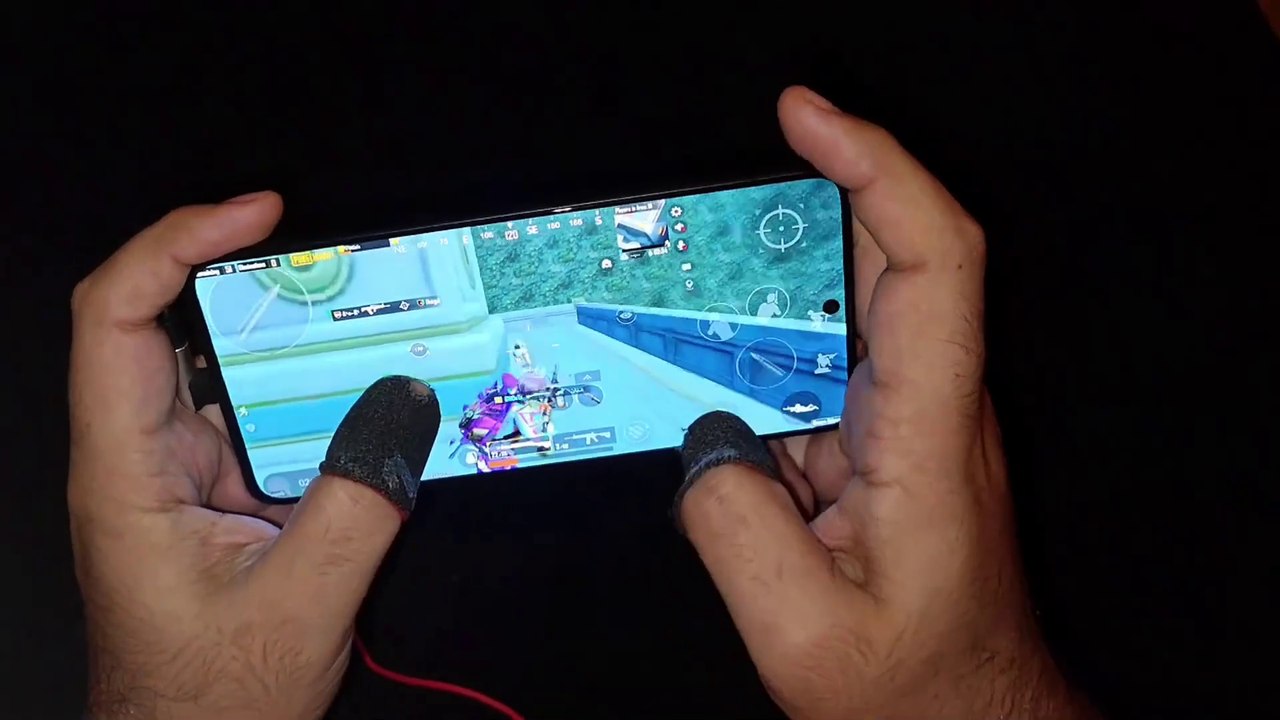 POCO X6 PRO PUBG TEST 120 FPS  HANDCAM