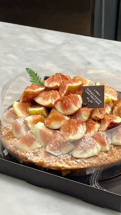 "새벽 5시부터 줄 섰어요" 성심당 또 난리났다…신제품 뭐길래