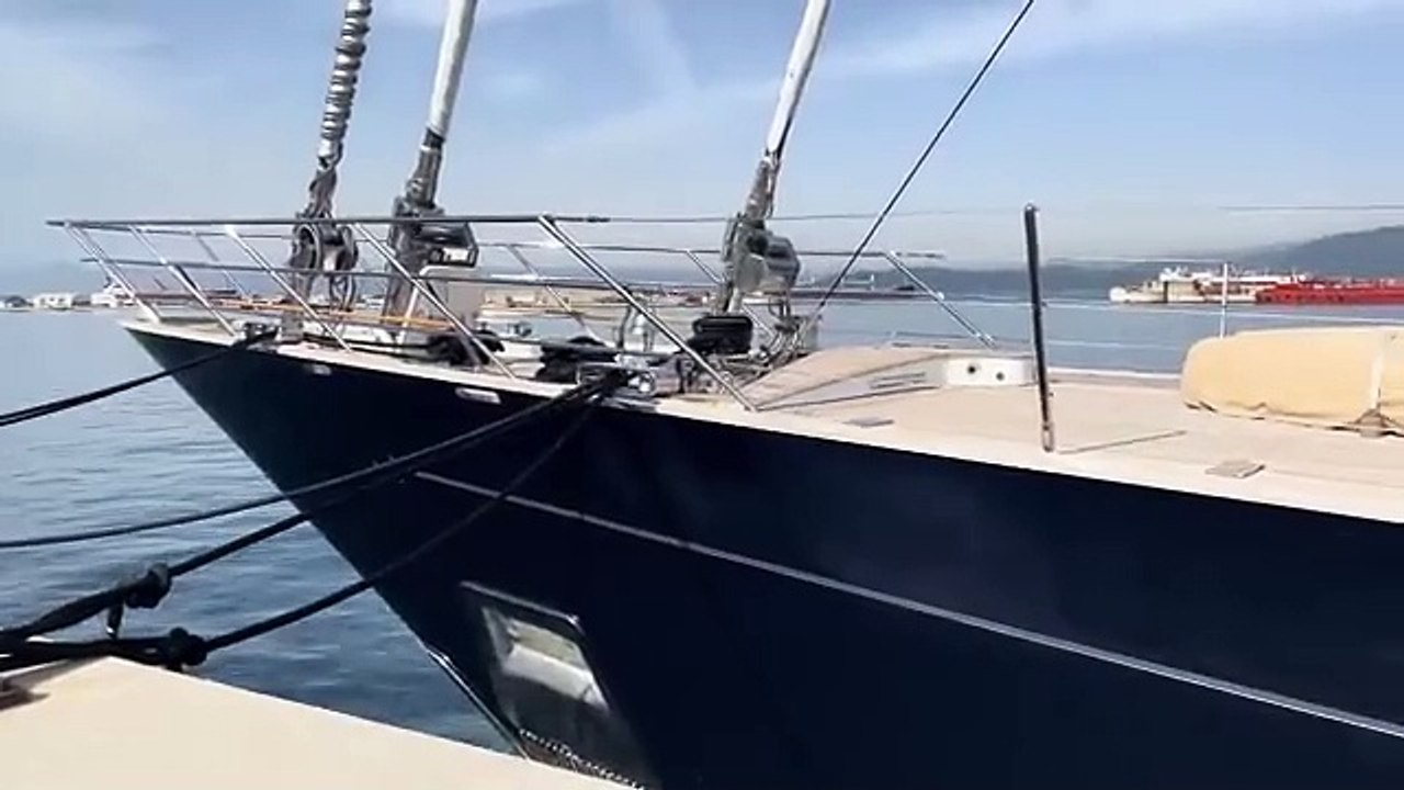 Yate de vela Bayesian