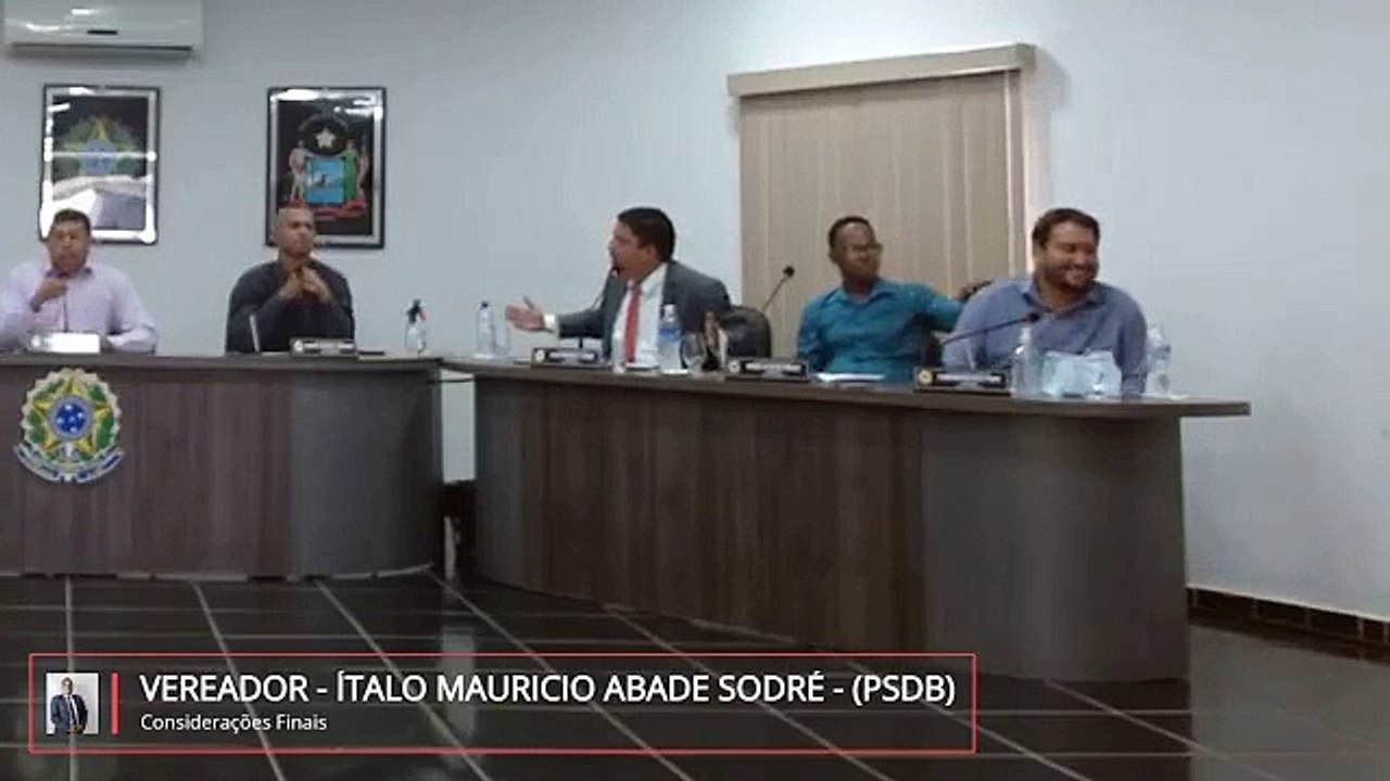 Candidato a vice-prefeito de Barra do Mendes manda advogada calar a boca em sessão