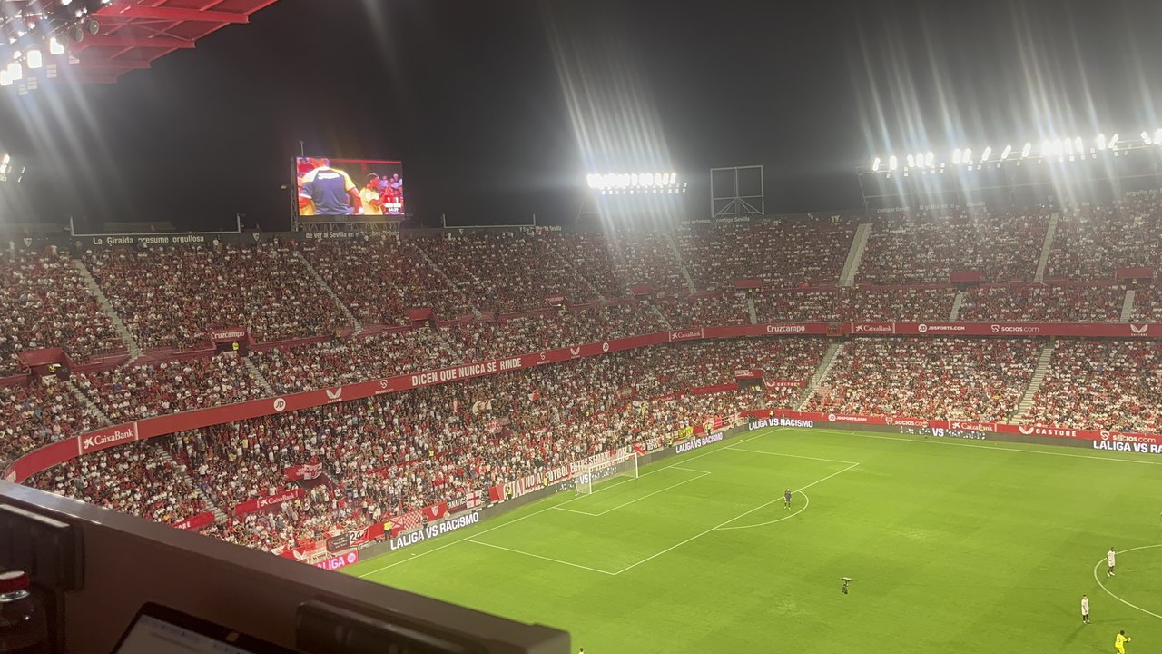 Cánticos en contra de Ayoze Pérez