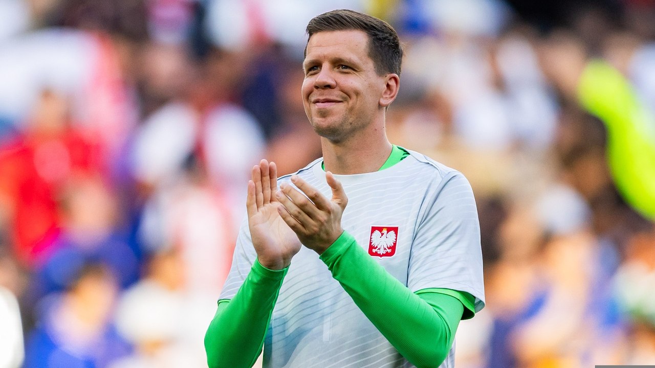 Wojciech Szczesny retires from football