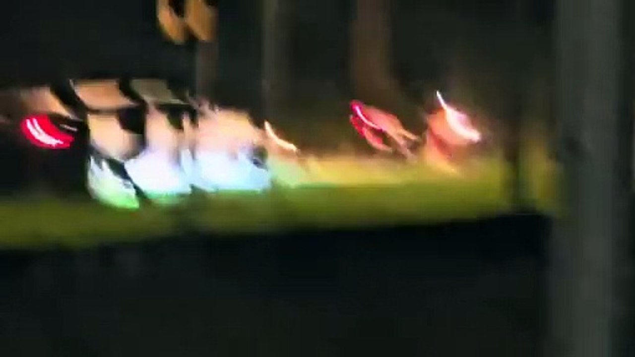 警匪街头交火 传有3人 遭击毙