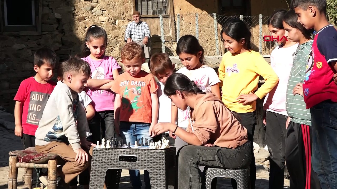 Bahçesaray'da 'satranç' geleneği