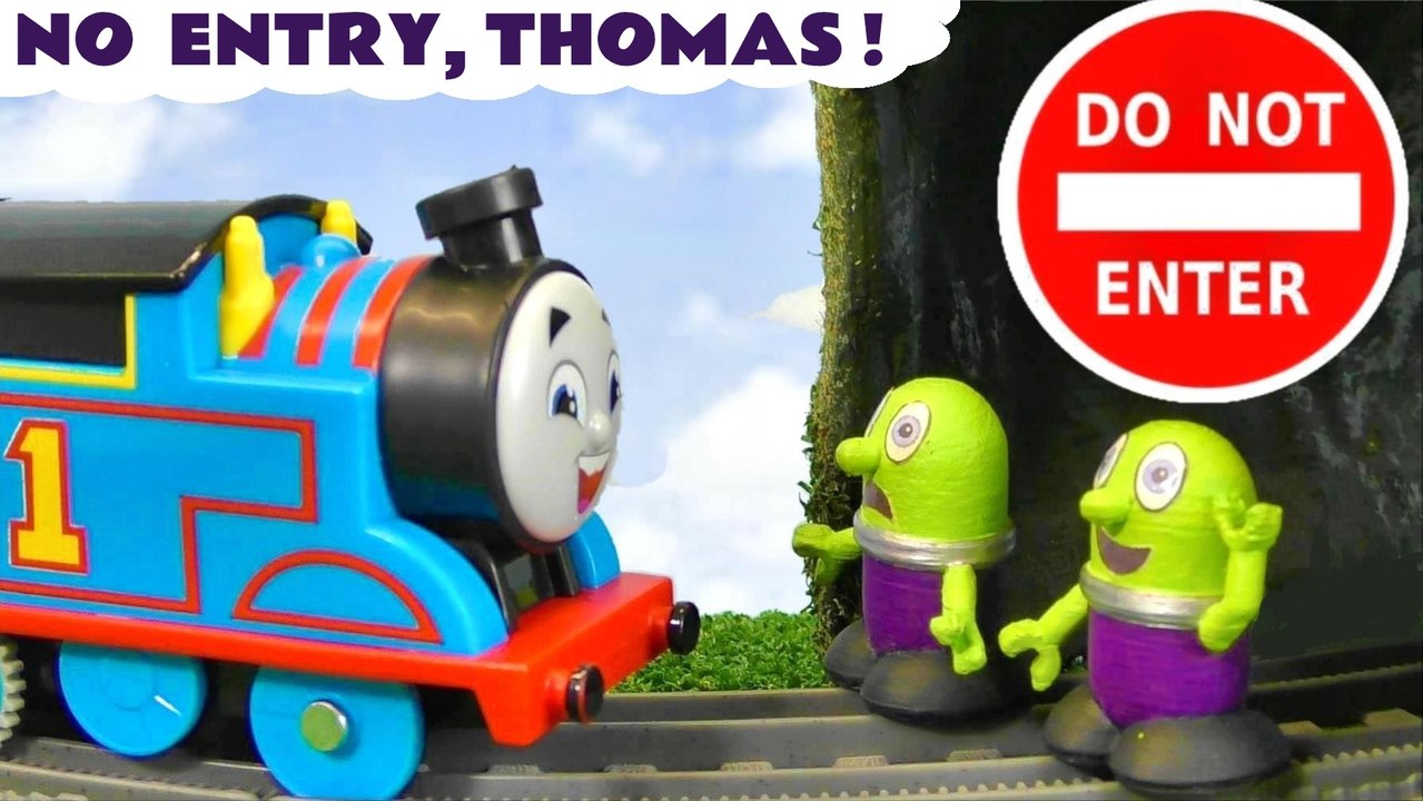 Thomas The Train can't get through the Tunnel? Why?