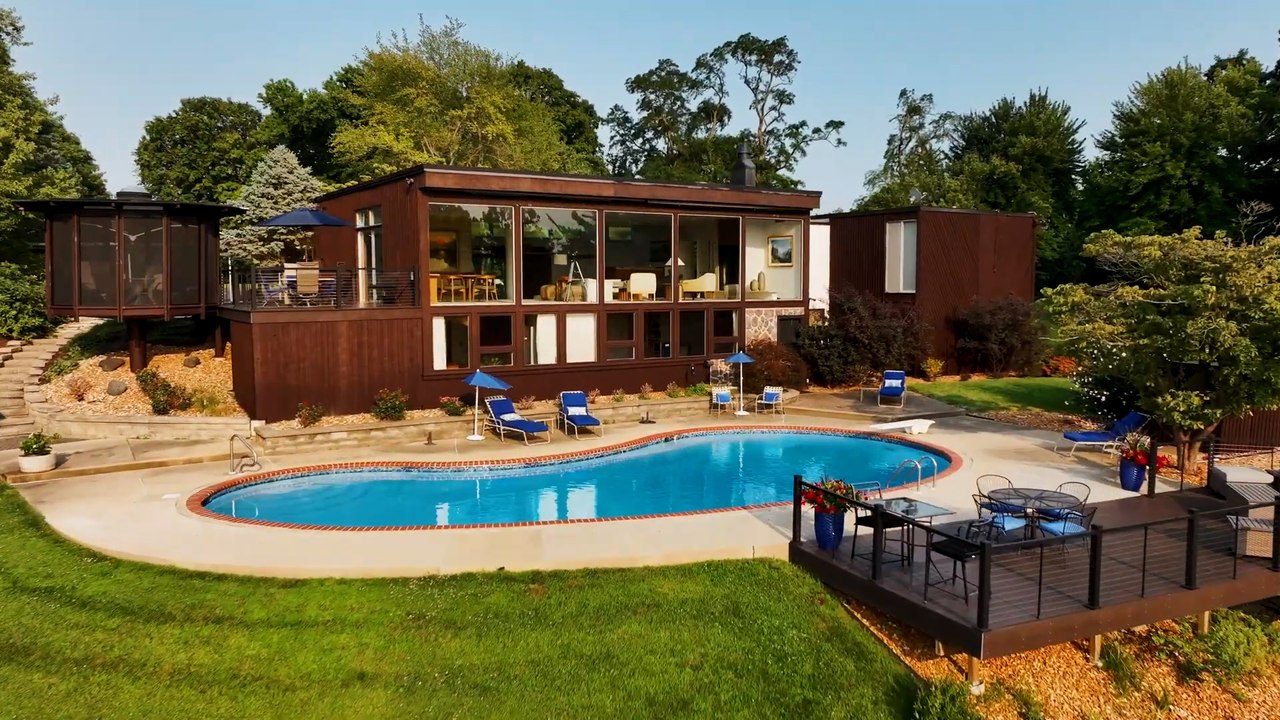 $2.5m "hidden gem" mansion owned by Masters winner with own golf course up for sale