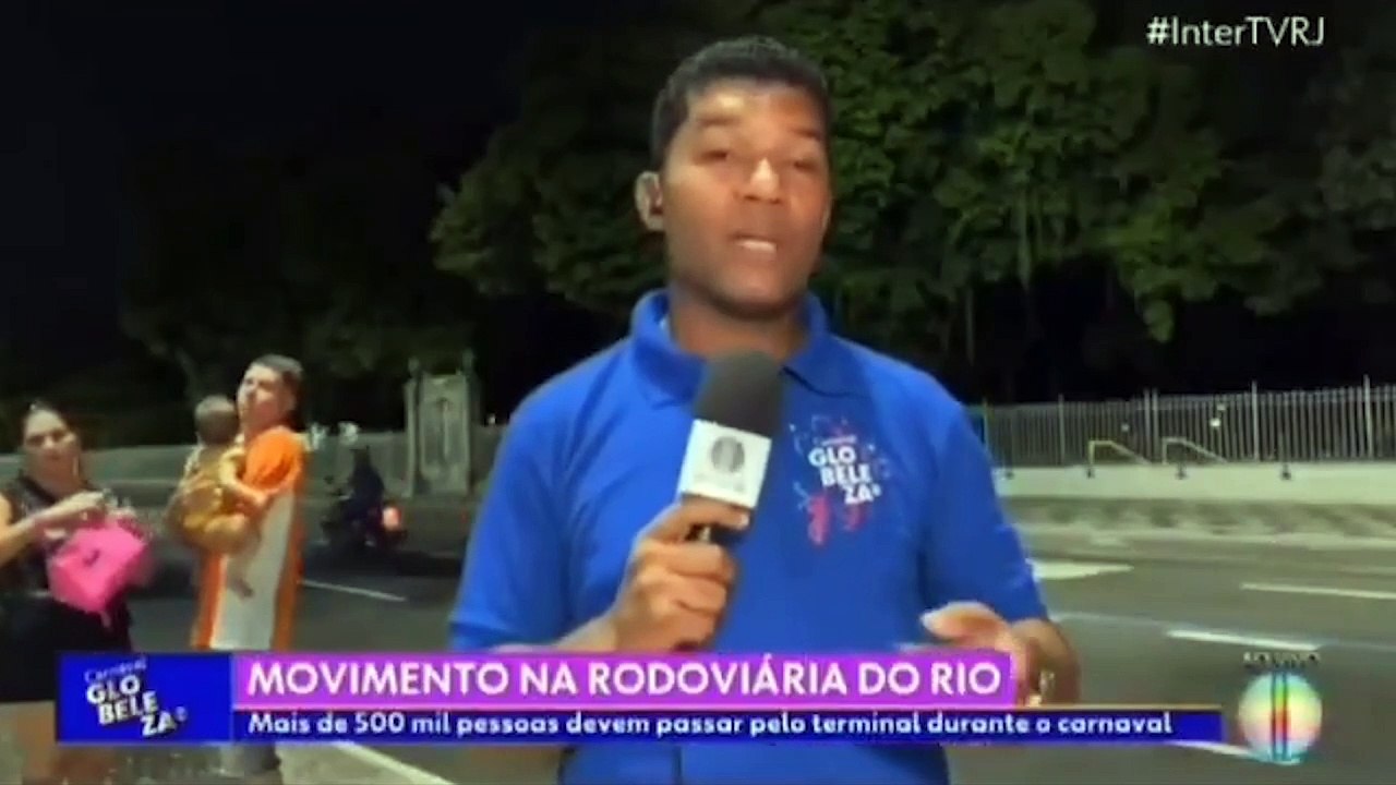 Repórter da Globo tem celular furtado ao vivo durante transmissão do Carnaval