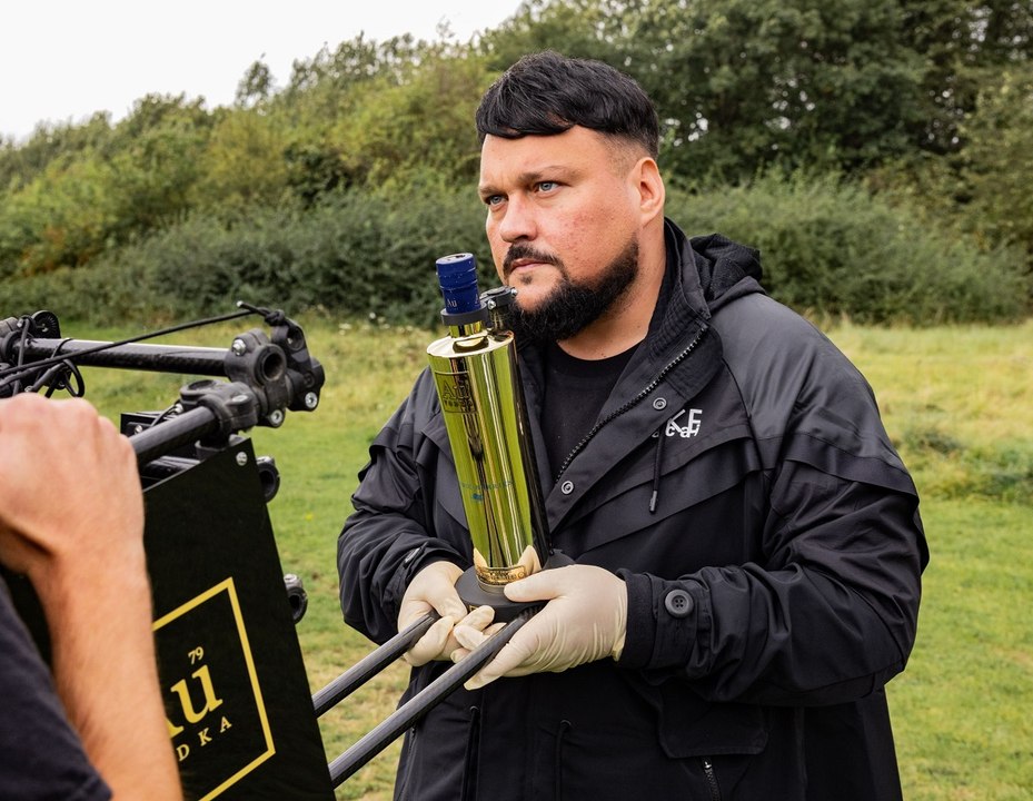 DJ Charlie Sloth Launches Au Vodka Bottle into Space 🚀