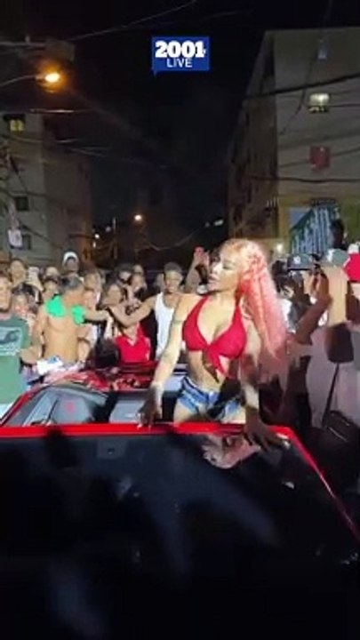 Yailín La Más Viral paraliza las calles durante rodaje de un video