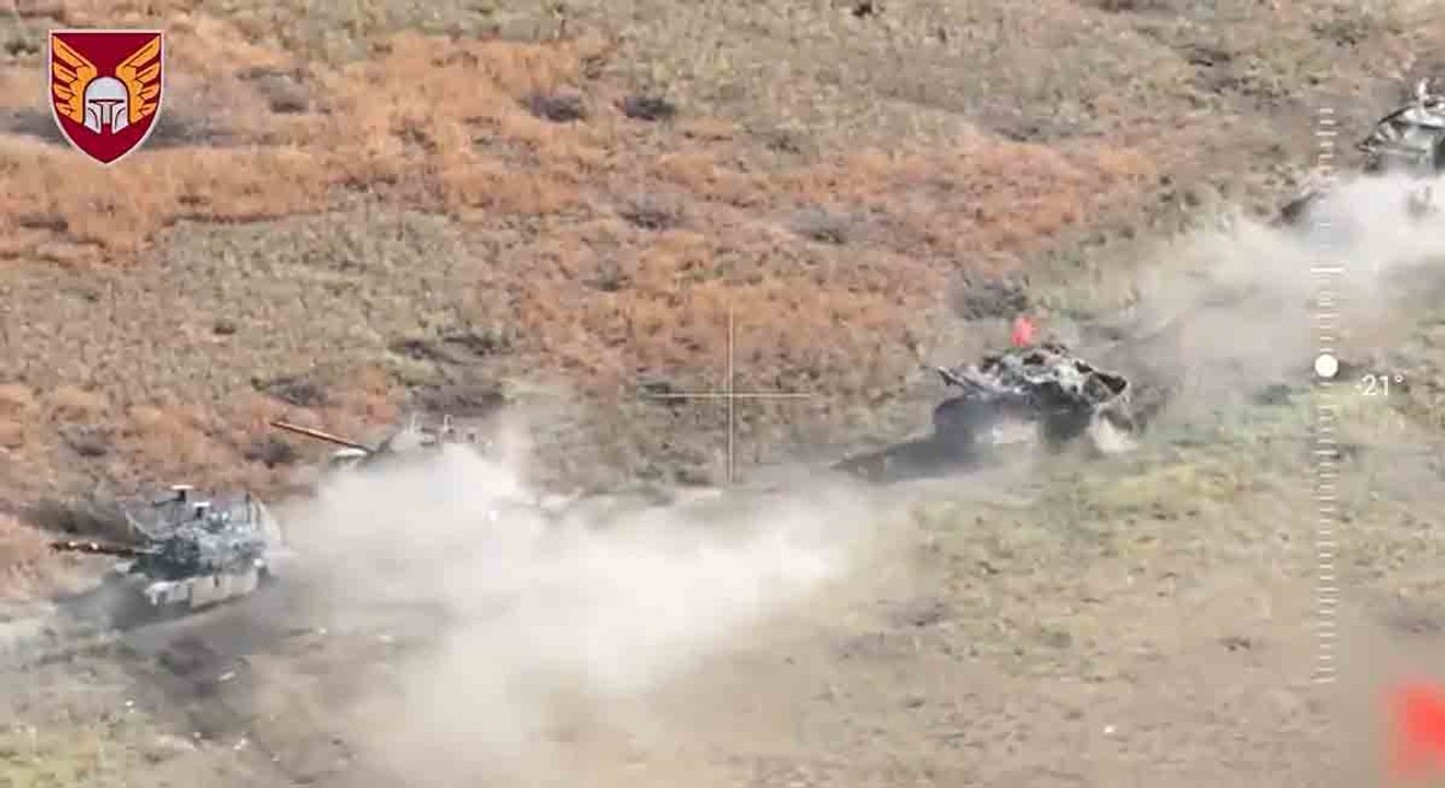 ビデオ：ウクライナの空挺部隊がクラーコヴェ方面でのロシアの大規模な機械化攻撃を阻止